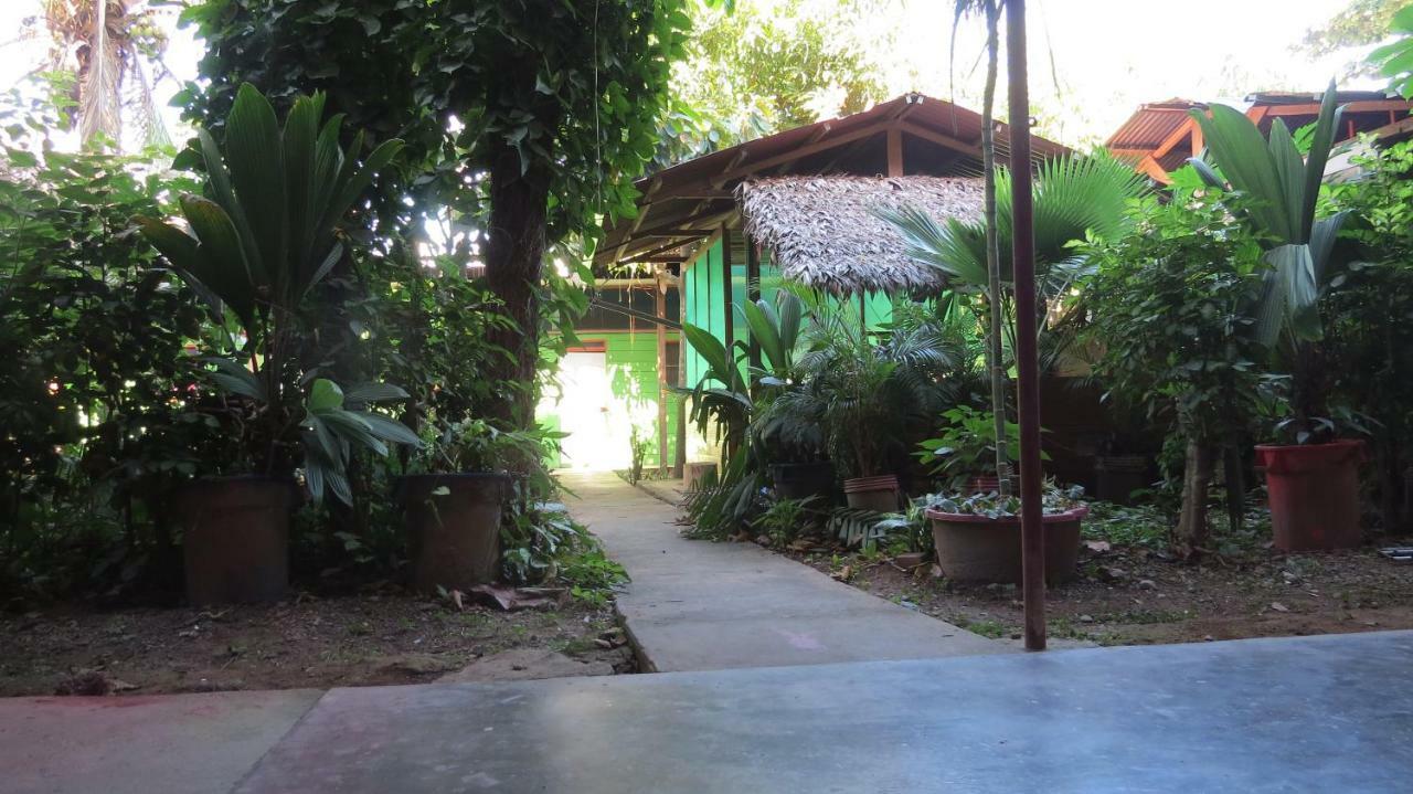 Tambopata Hostel Bambu Puerto Maldonado Exterior photo